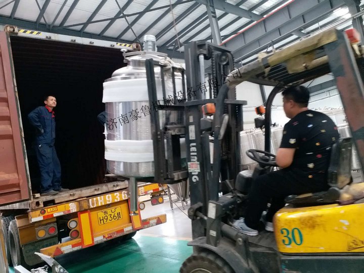 啤酒設備正在發（fā）貨