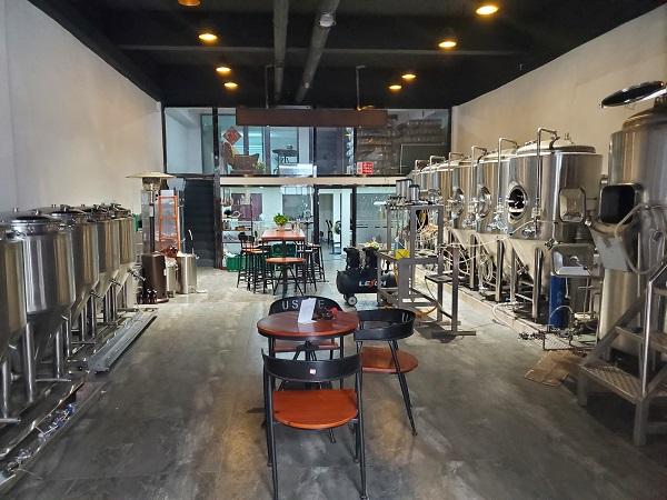 豪（háo）魯自釀啤酒館